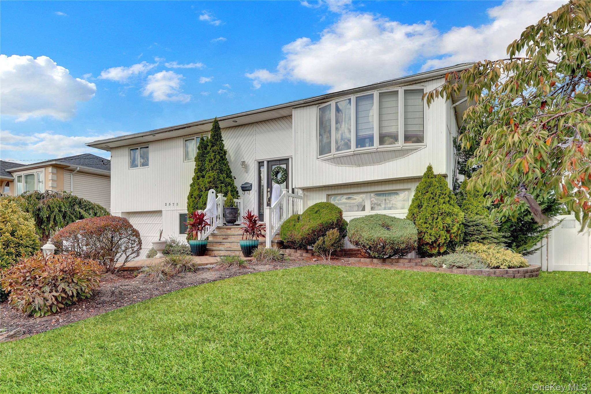 Welcome to 2573 Harvard Lane, a beautifully maintained Seaford home ready for you to move right in.