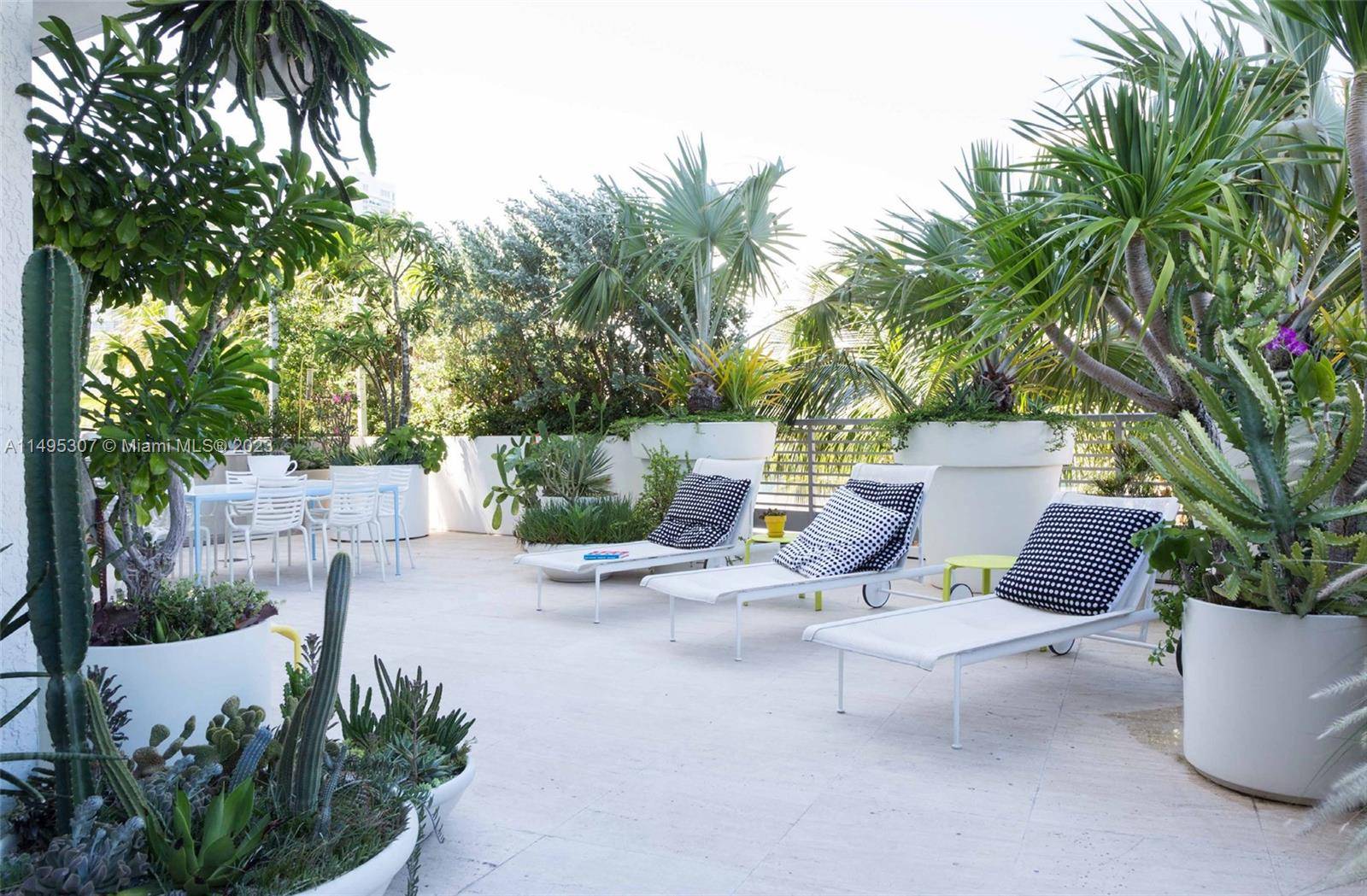 Stunning 2 bed, 2. 5 bath luxury condo with sweeping Biscayne Bay views in Capri South Beach, a luxury boutique building designed by Kobe Karp, residence offers a modern Summer ...