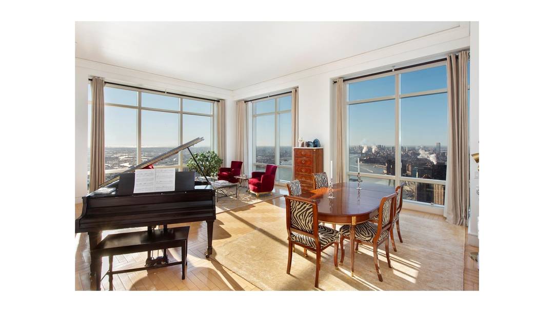 Exceptional 82nd Floor 4 bedroom, 3.