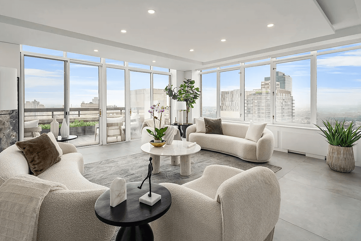 Where Sunrises Meet Soire es A Sky High Canvas at The Oxford Perched atop the 37th floor of The Oxford Condominium, Residence 37AD is a one of a kind, four ...