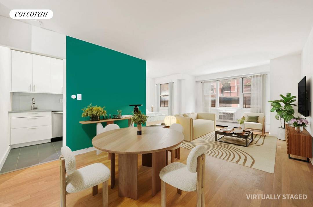 Spacious Alcove Studio in Triple Mint Condition A move in ready home offering space, light, and flexibility in one of Manhattan's most established full service buildingsA, pt 2R at the ...