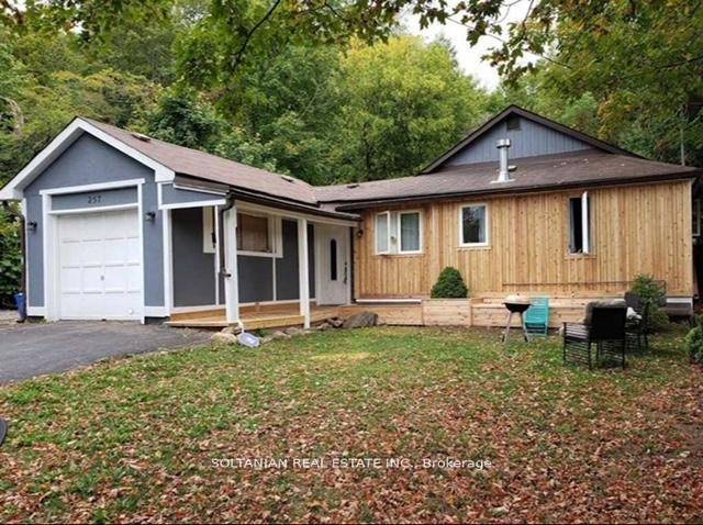 Great Income property duplex for investors and first time home buyer who may supplement rental income for mortgage from one of the units and live in the other.