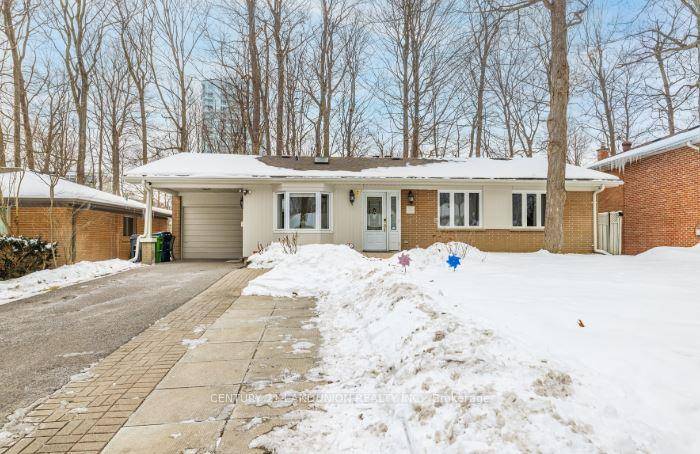 Charming 2 2 Bedroom On A Secluded Cul de Sac.