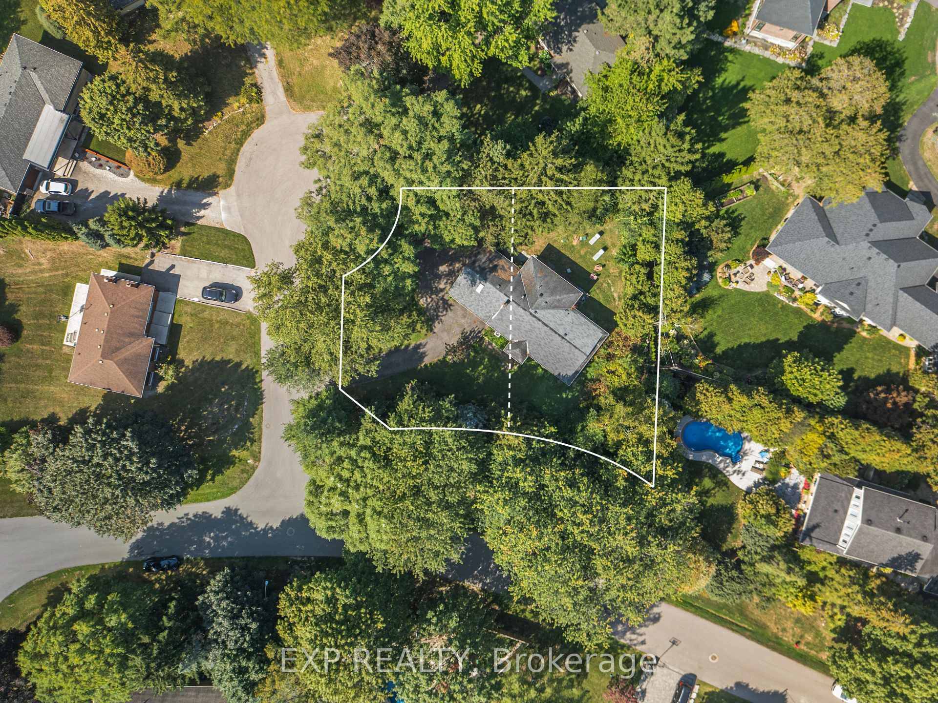 Exceptional Infill amp ; Development Opportunity in Ancaster Heights !