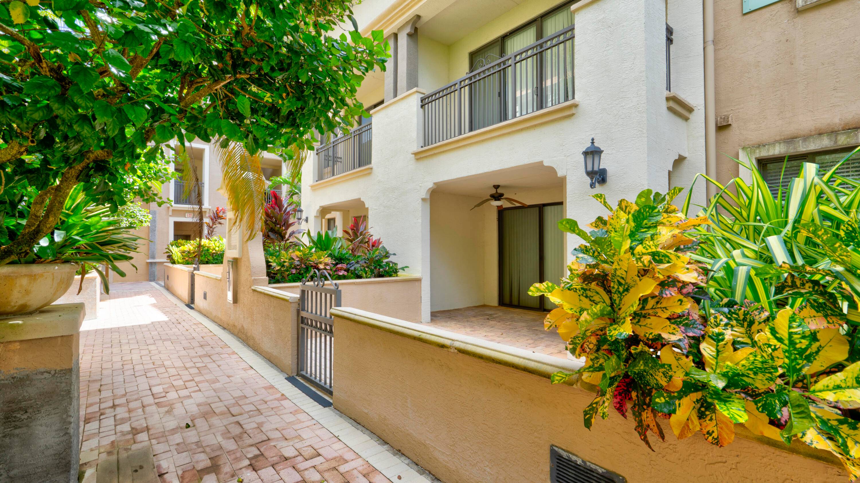 Luxury Living in Artesia's Resort Style Community !
