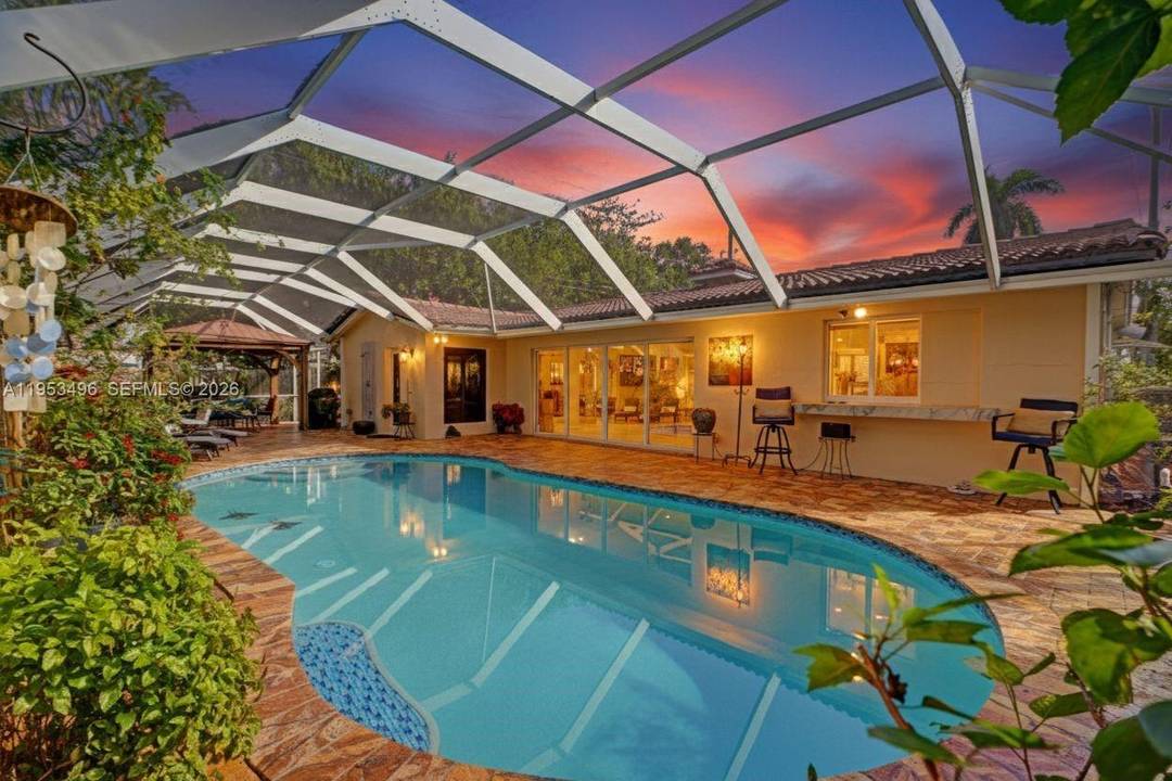 Over 300K, completely rebuilt amp ; reimagined, sprawling 1 story masterpiece in desirable Hollywood Lakes !