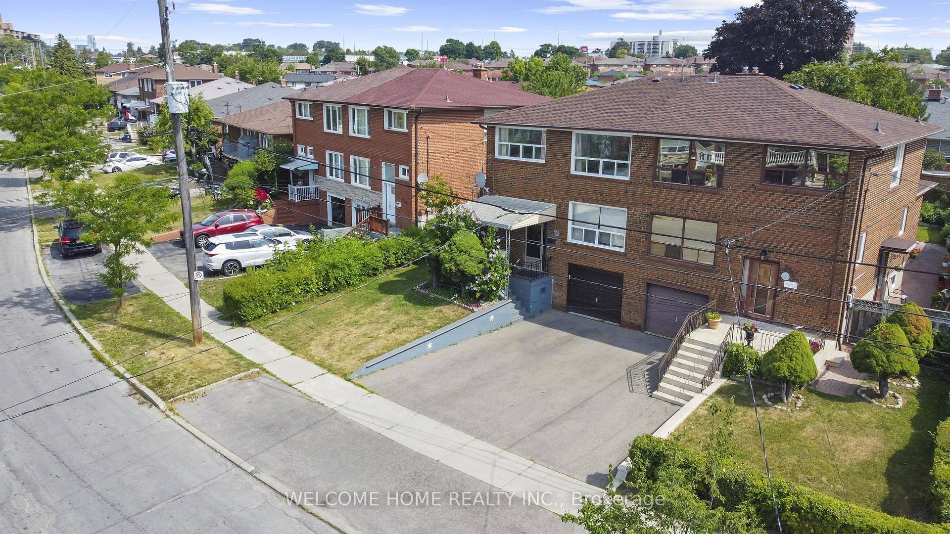 RARE 3000 Sqft ! Five Total Bedrooms !