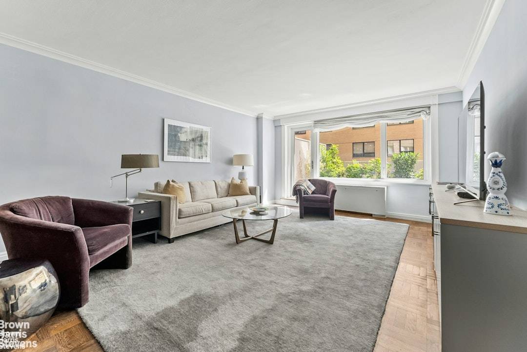 Extra large one bedroom in move in condition Newly renovated primary bathroom and powder room Updated windowed kitchen 300 square foot planted terrace with water, electric and new electric awnings ...