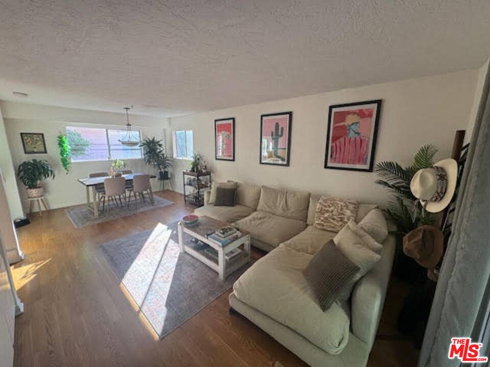 9974 Westwanda Dr 2.0 Beverly Hills Post Office | B.H.P.O. LA