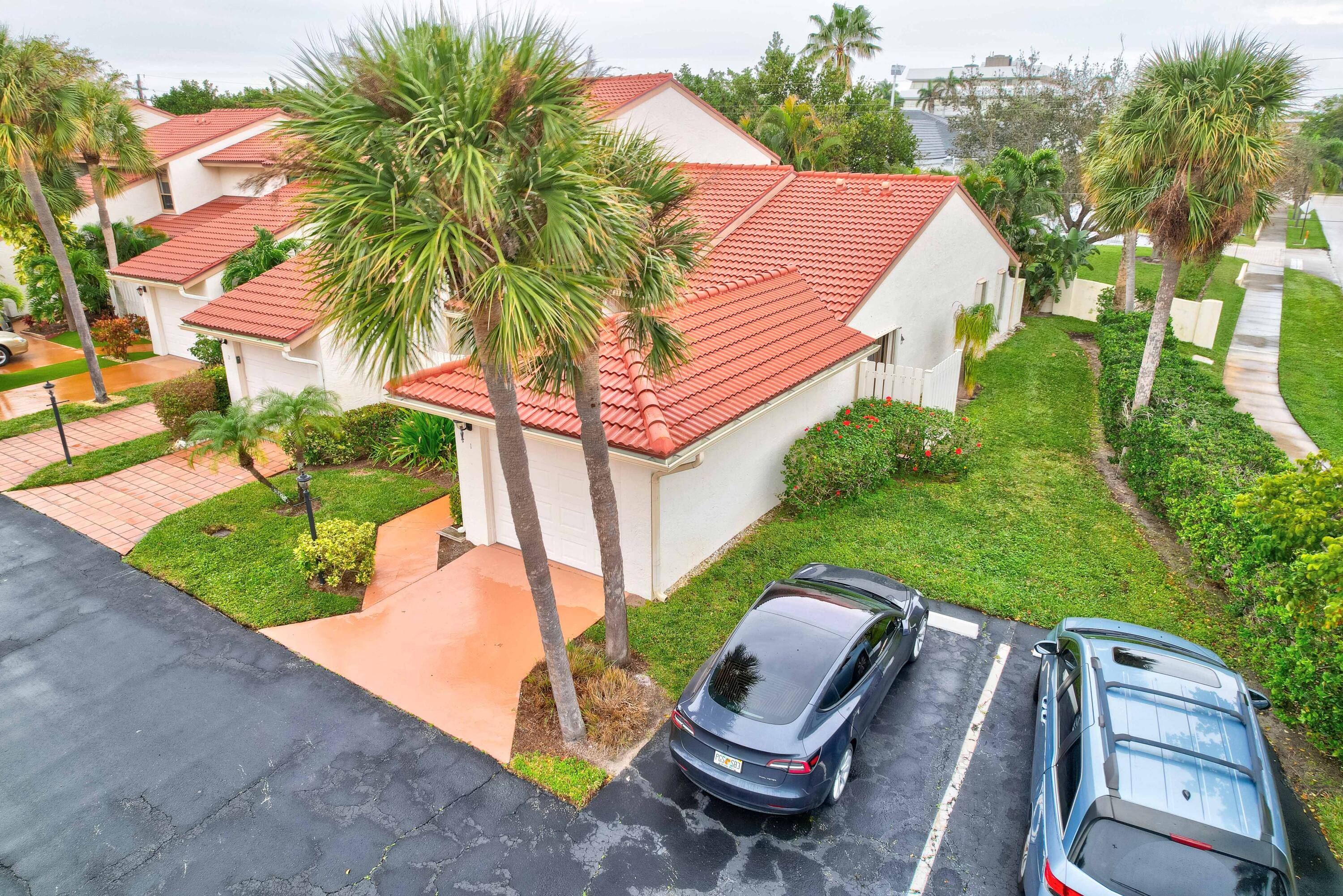 Sea Palms is a small beachside community with tropical breezes.