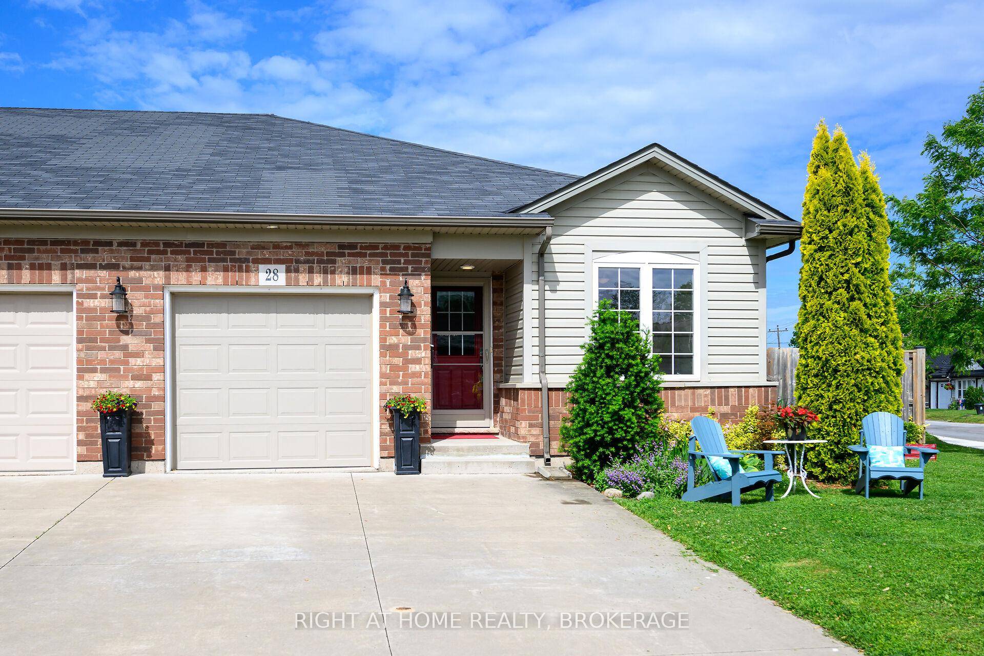 Elegantly Updated amp ; Impeccably Maintained !