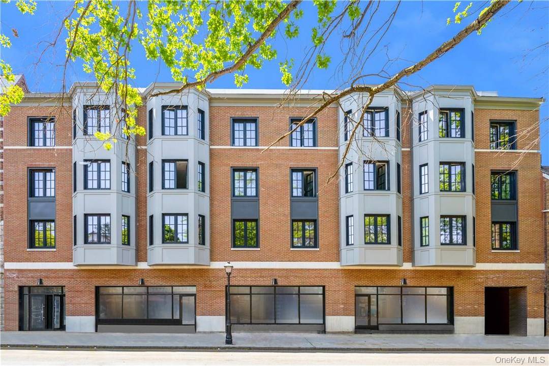 A very bright ADA compliant two bedroom in this high demand c line with western exposure.