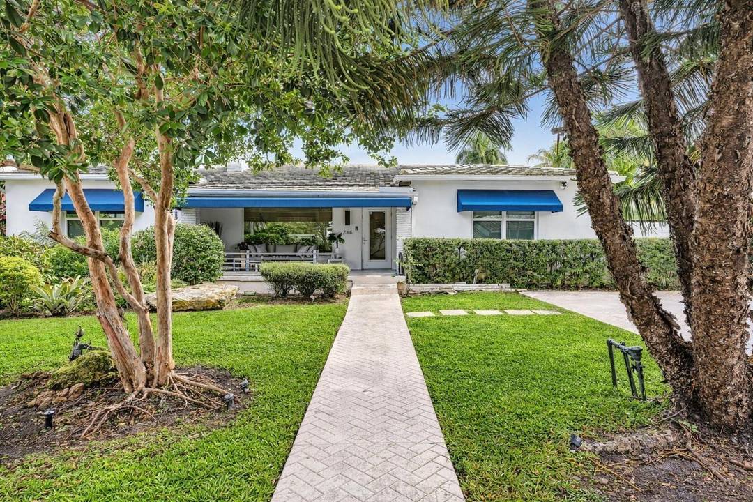 This beautifully maintained 2 bed 2 bath Victoria Park mid century ranch delivers an ideal blend of classic South Florida charm and everyday functionality, with an easy flowing layout designed ...