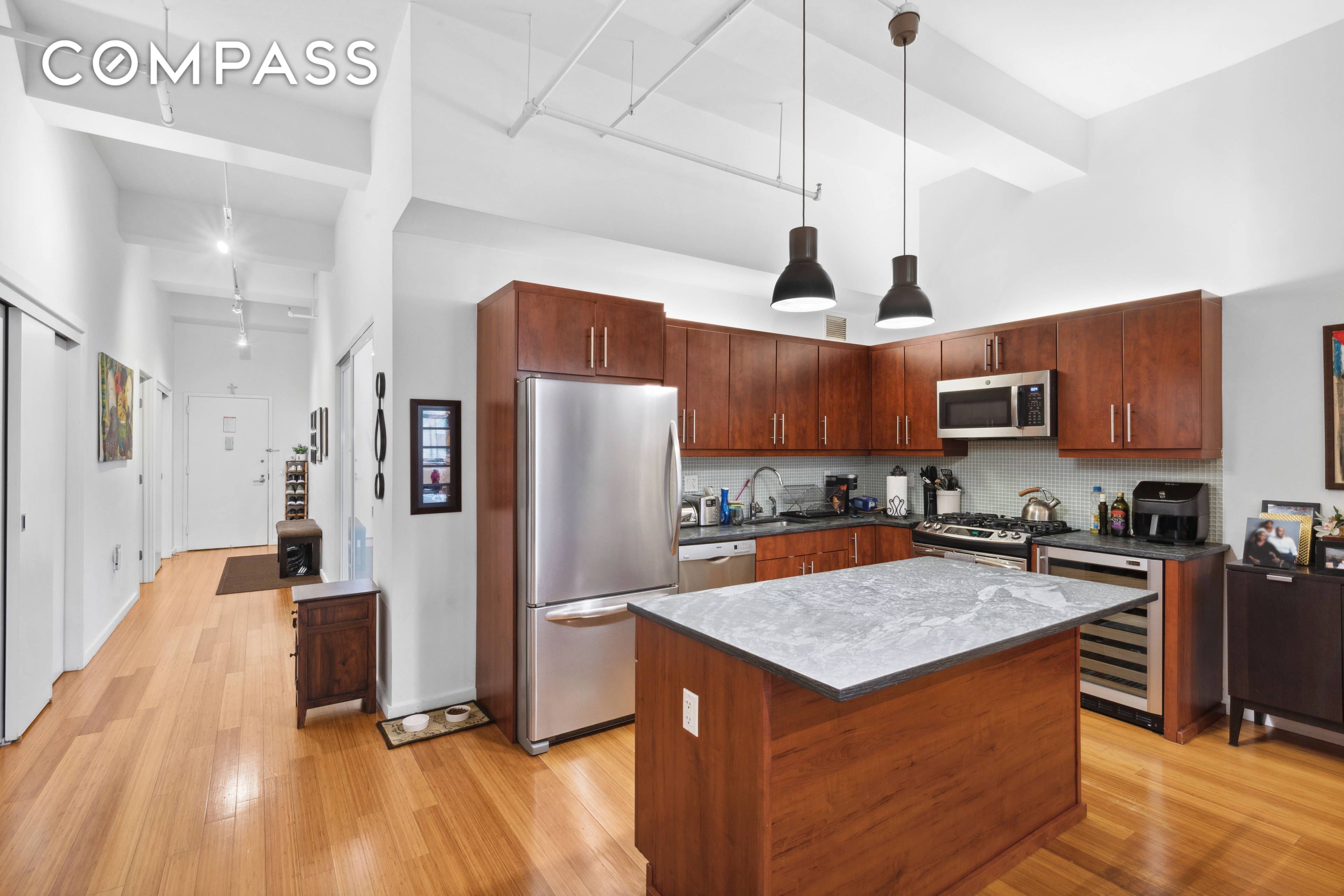 The BellTel Lofts, a landmark Art Deco condominium conversion in Downtown Brooklyn, is emblematic of Brooklyn s 21st century renaissance.