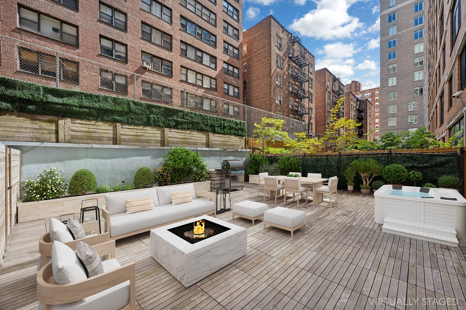 Attention Outdoor Space Lovers !