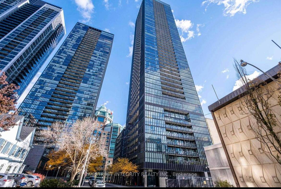 Welcome to X2 Condos, Downtown Living at Its Best !