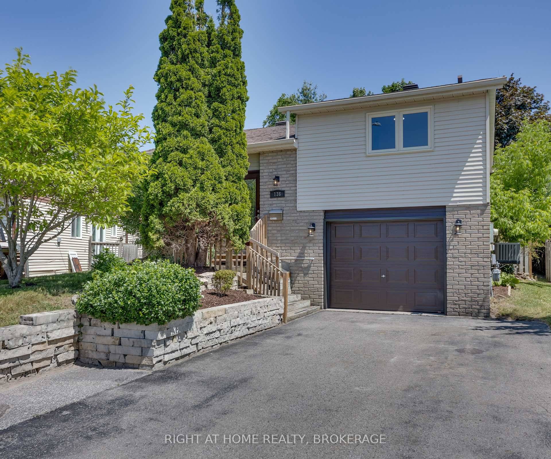 Welcome to 136 Hickling Trail, a quiet family home set in a cul de sac on the east side of Barrie.