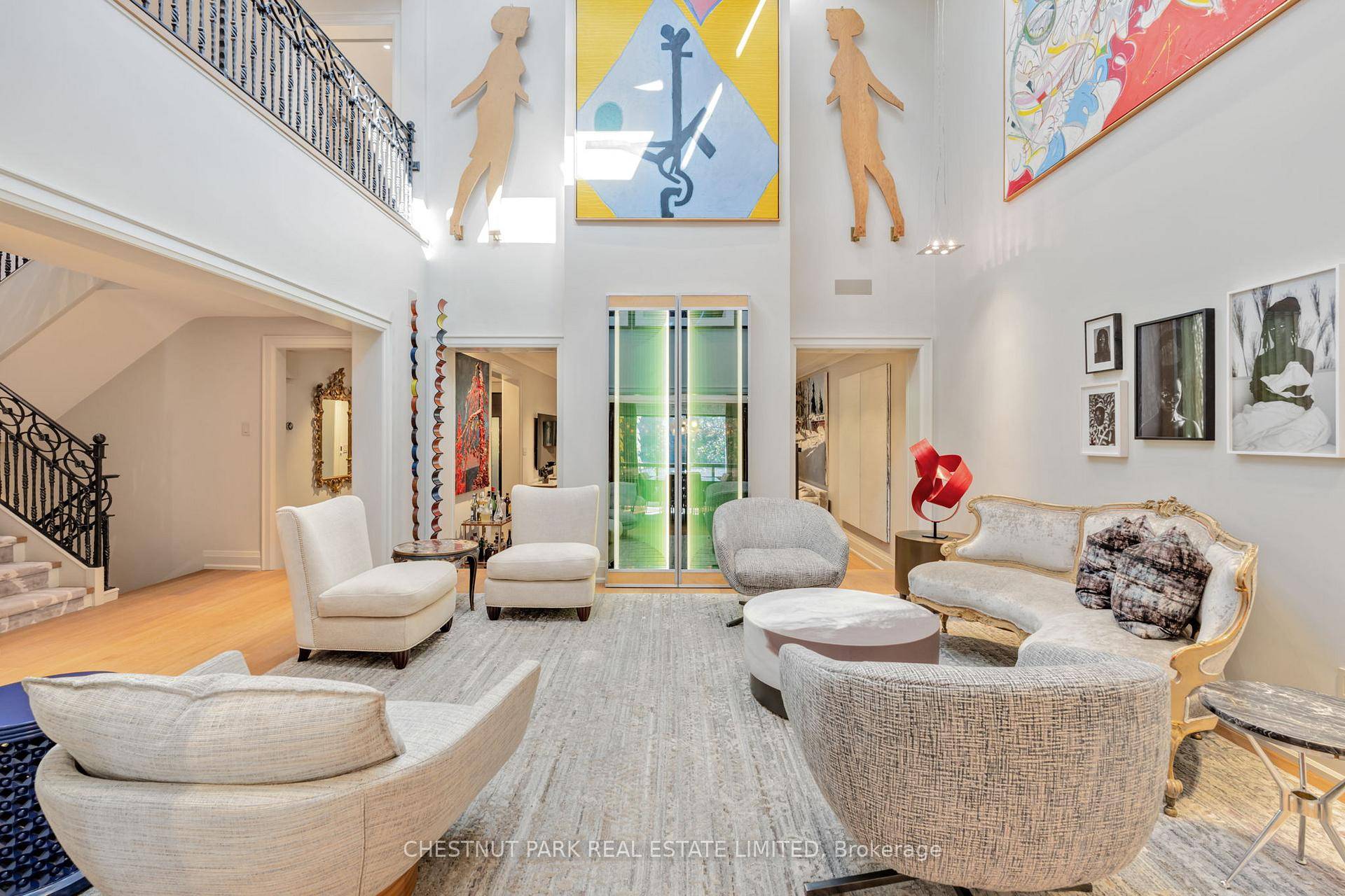 Experience refined living in this fully reimagined 3 bedroom, 4 bathroom townhome, discreetly set within a prestigious Forest Hill Deer Park enclave.