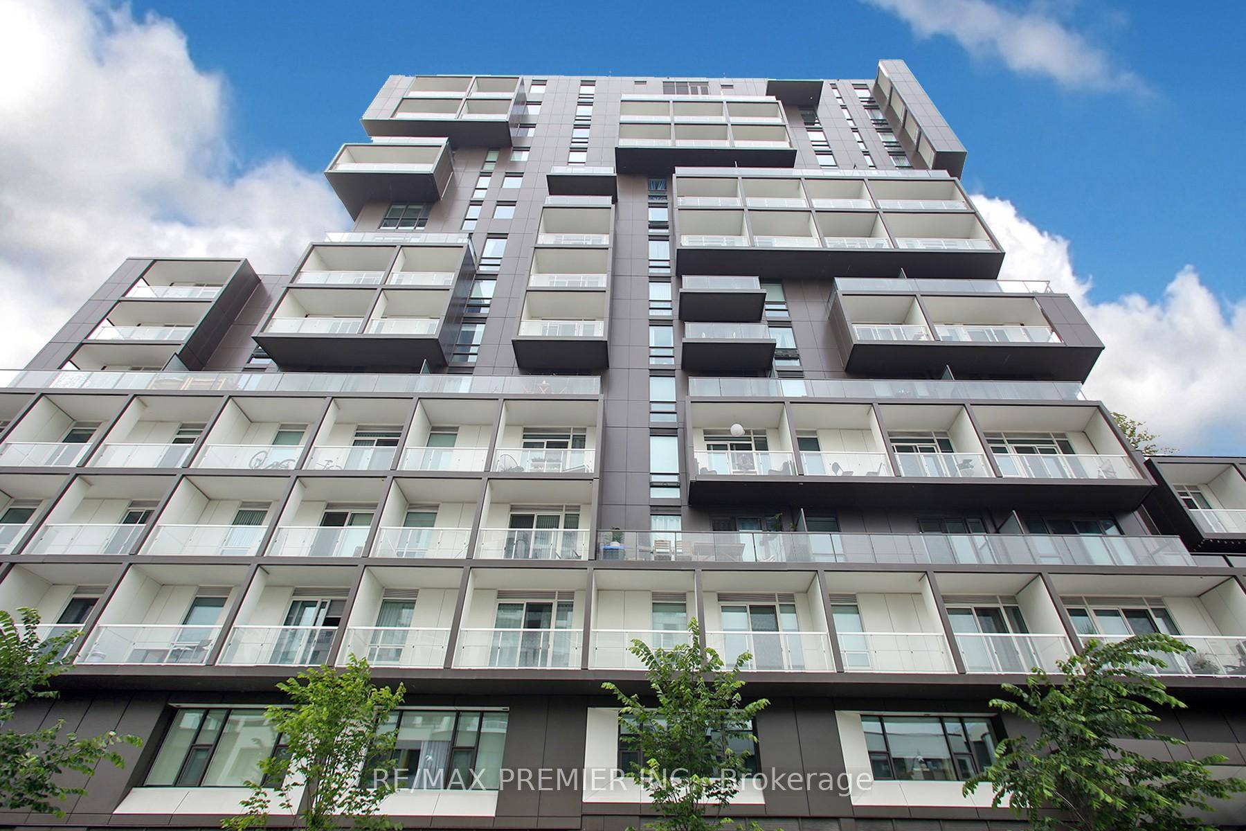 Welcome To Luxury Tridel Built Sq2 At Alexandra Park !