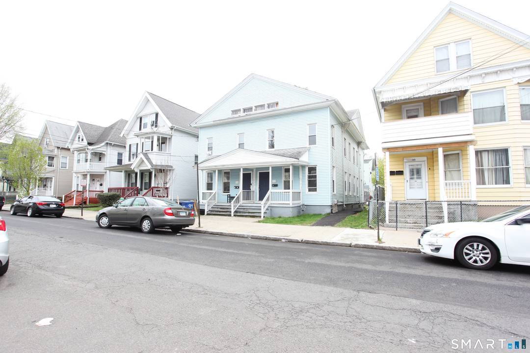 Welcome to 34 Cassius St, New Haven, CT a generous two unit property with fantastic value add potential.