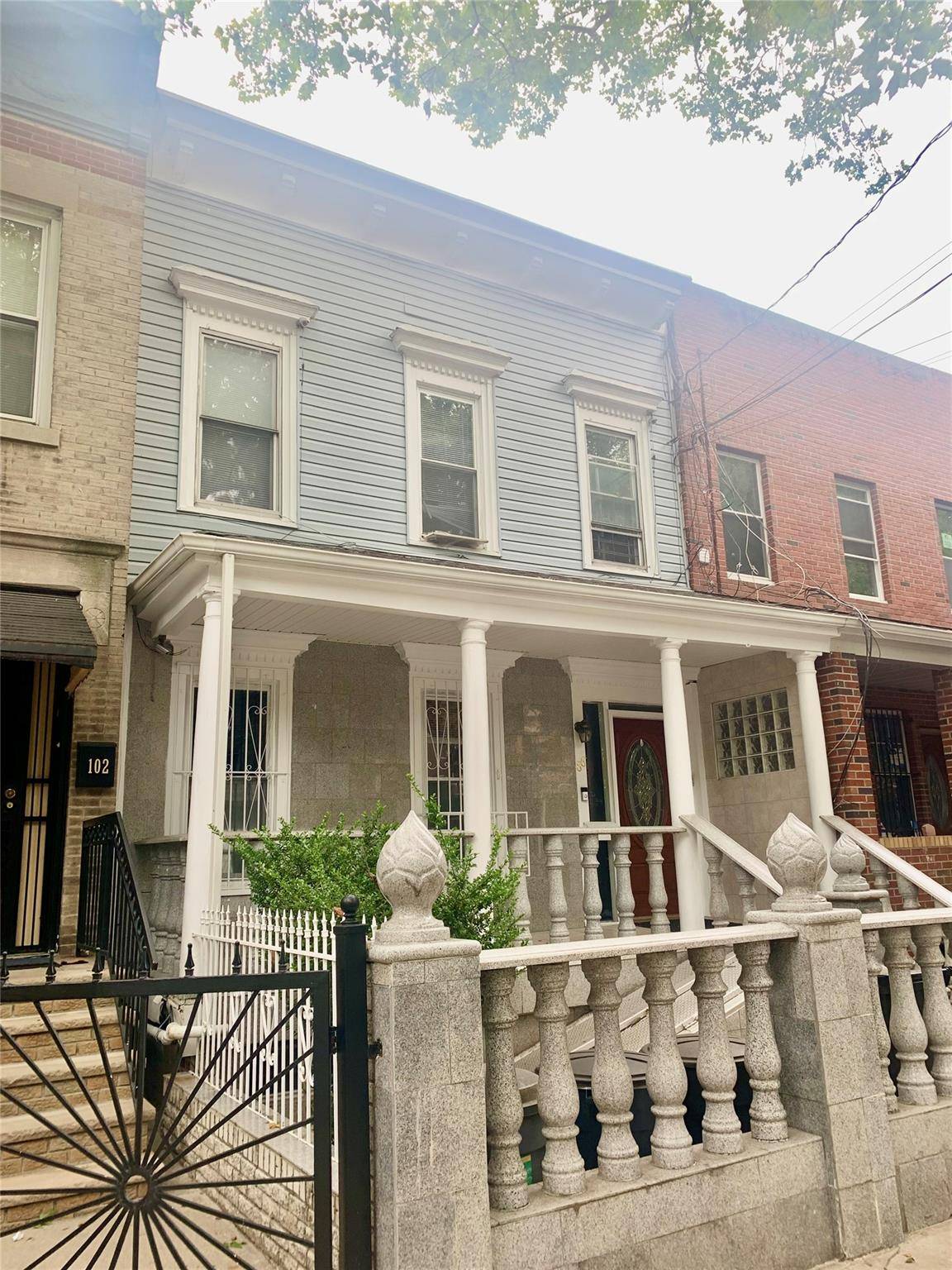 House For Sale.