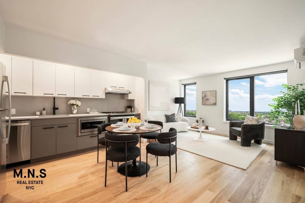 Weaving contemporary design and exceptional amenities into its accessible Astoria location, Fabric Astoria offers contemporary light filled studios through three bedroom residences.