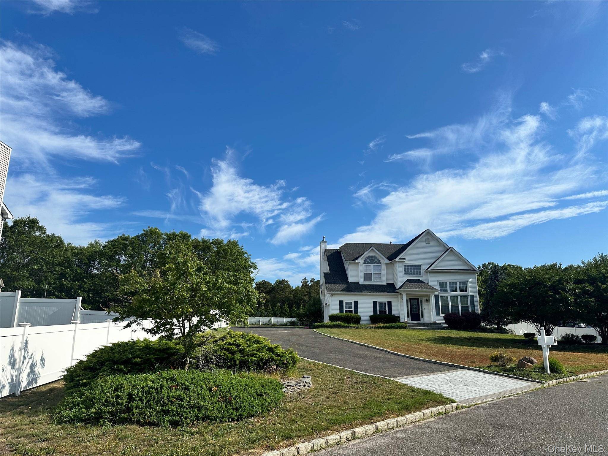 BEAUTIFUL HOME IN PRIME AREA OF LONGWOOD SCHOOL DISTRICT.