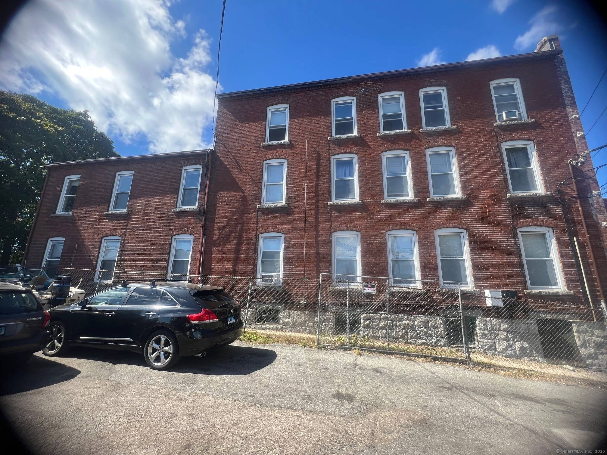Very well maintained 12 Unit multi family property in the heart of downtown New London.
