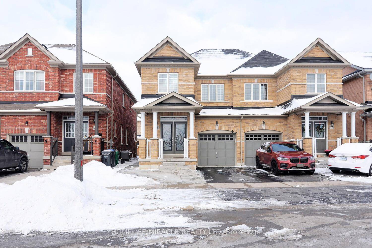 A true showstopper ! This stunning semi detached home is located in one of the most sought after neighborhoods in rural Caledon, built in Sep 2016.