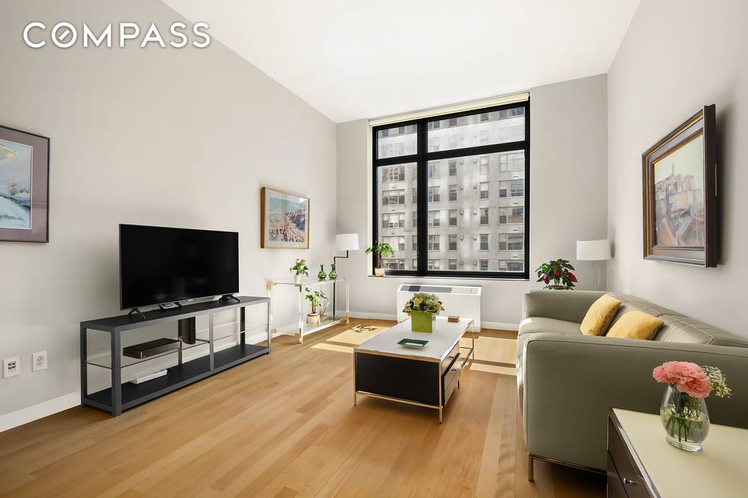 Welcome to this sprawling, mint condition 1 bedroom PLUS large bonus room, that lives like a 2 bedroom, at the Cielo Condominium.