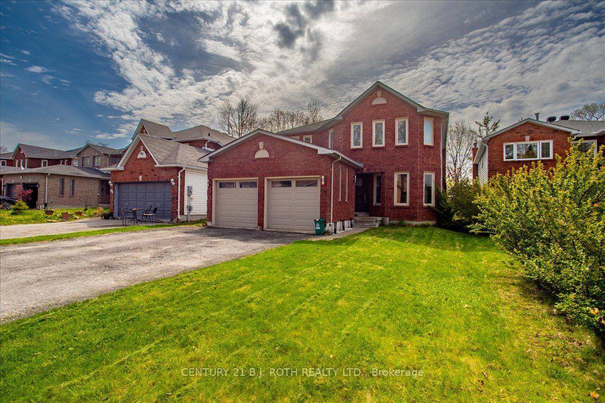 Here is your chance to own a large detached home in a family oriented neighbourhood, within proximity to schools, shopping, highway 400 and numerous parks !