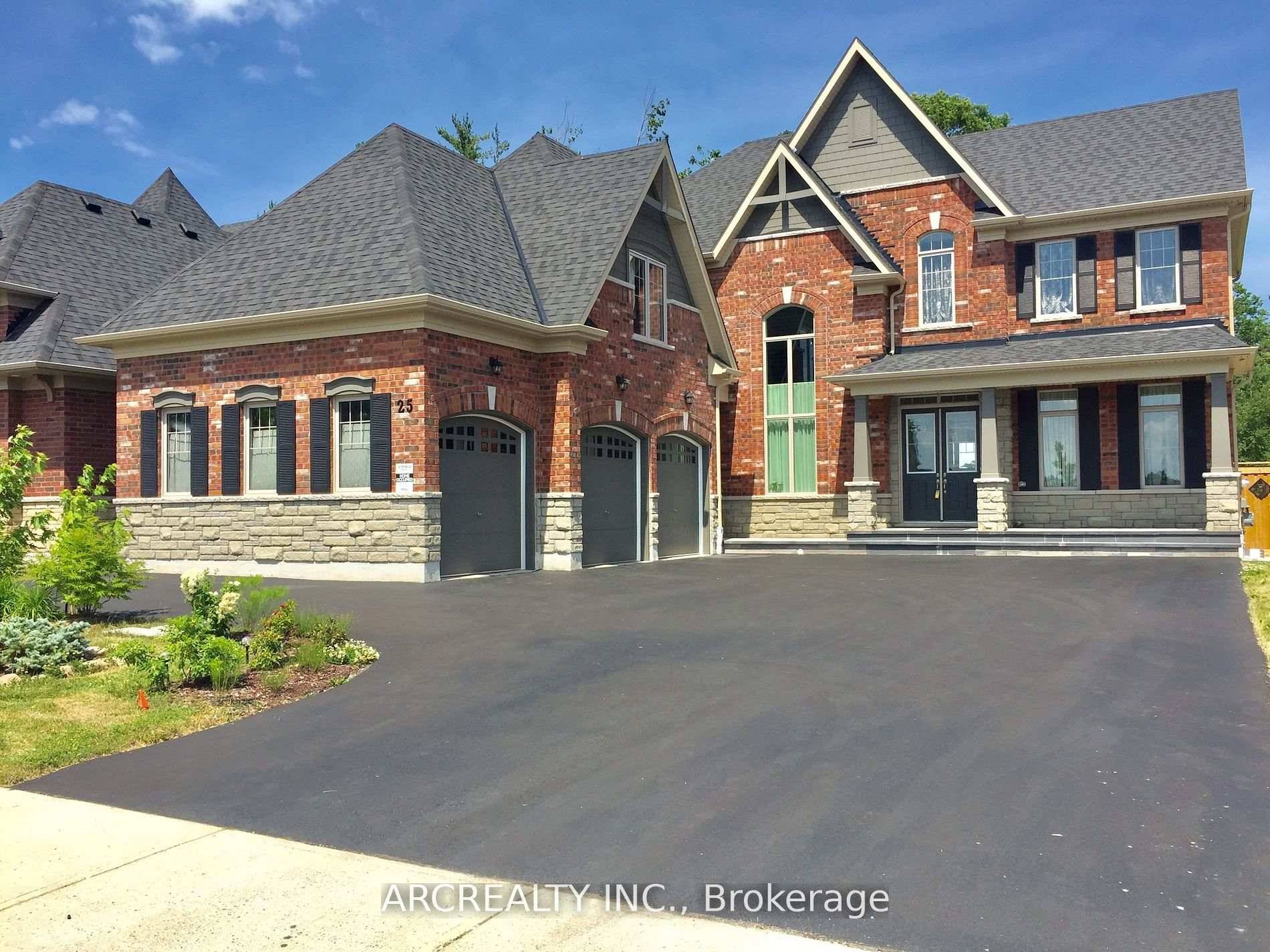 Welcome to this stunning 3, 600 sq.