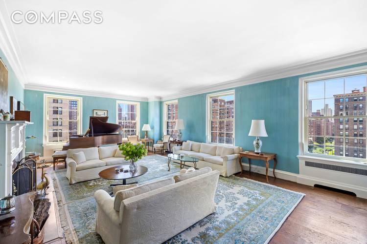 Stunning 12 Room High Floor Candela Classic Poised on a high floor and distinguished by sweeping views down Park Avenue, this rare and distinguished 12 room residence offers the singular ...