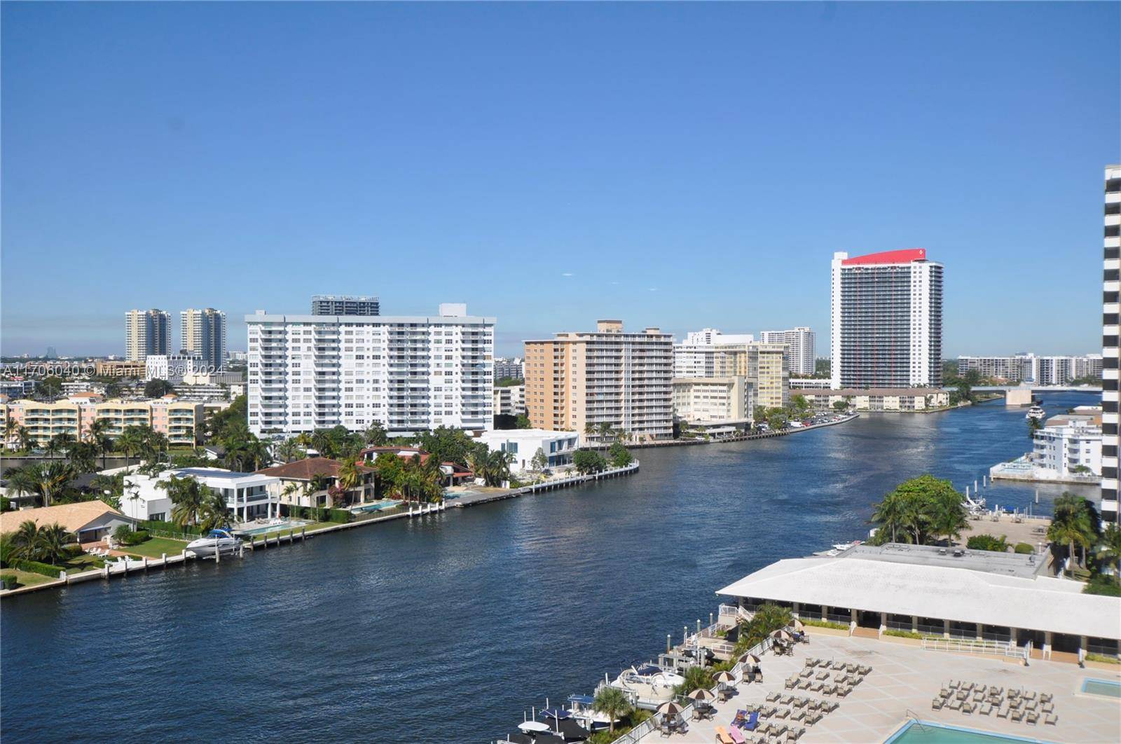 Beautifull 2bed 2bath apartment, located in the well maintained with management onsite building, just across the street from Hallandale Beach.