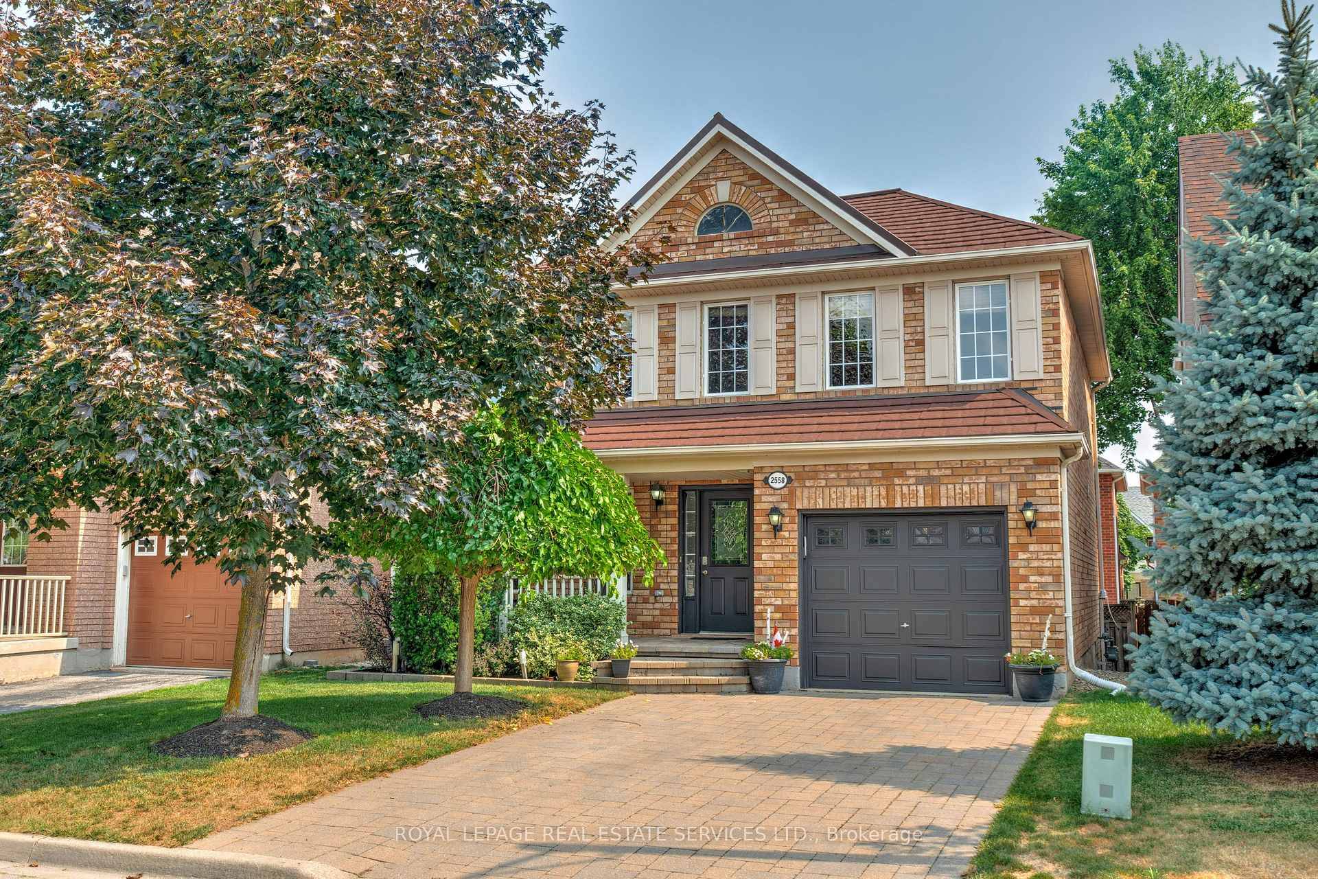 Welcome to 2558 Falkland Crescent, a wonderful family home tucked away on a quiet, family friendly crescent.