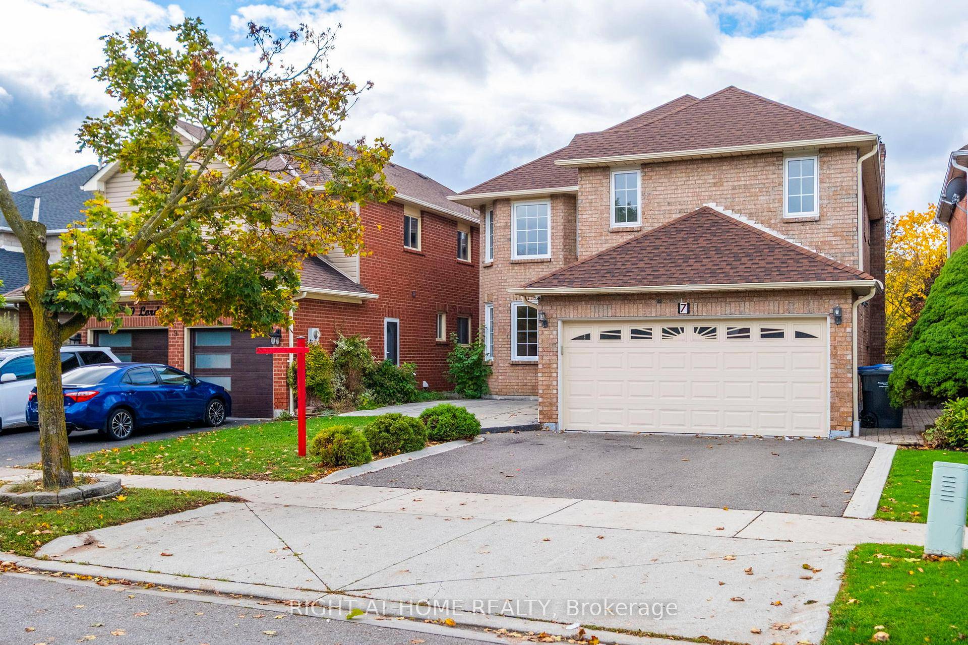 PARK PARADISE ! Exceptional 4 bed detached home BACKING ONTO LASCELLES PARK no rear neighbors, ever !