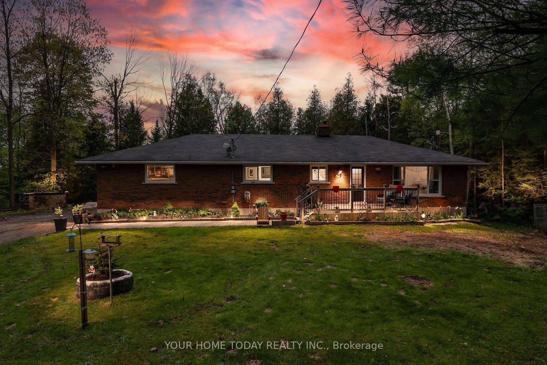 Peaceful, laid back country setting !