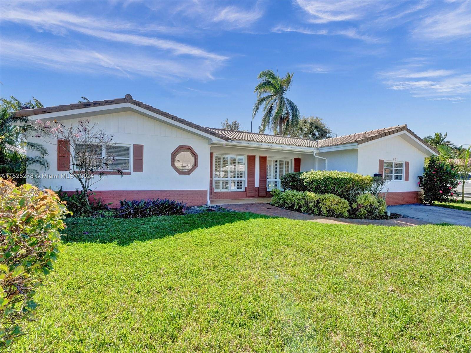Immerse yourself in the luxury of Boca Raton with this exquisite 3 bedroom, 3 bathroom home, boasting a private screened pool set in a huge backyard perfect for family gatherings.