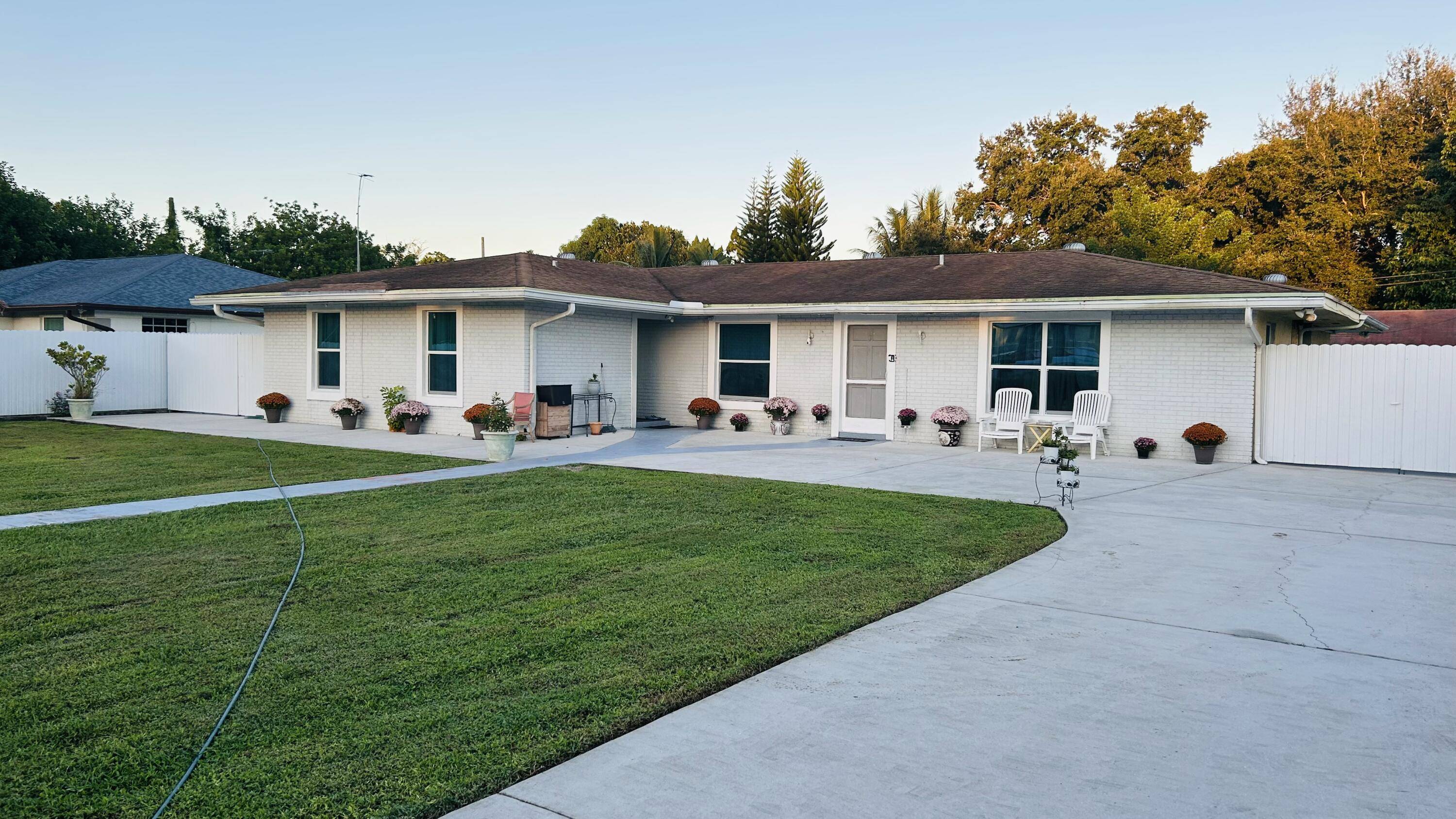 This spacious single family home offers nearly 2, 400 sq ft of living space with a perfect blend of comfort and functionality.