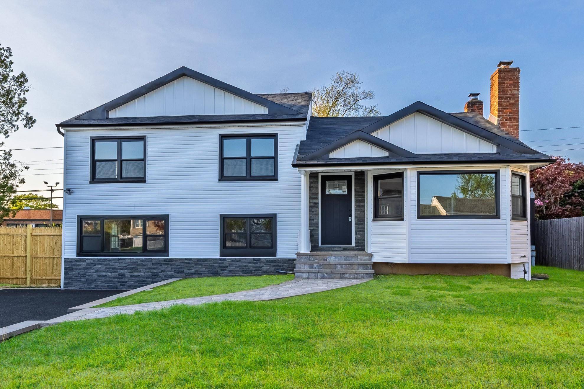 A beautiful renovated house located in and excellent school district !