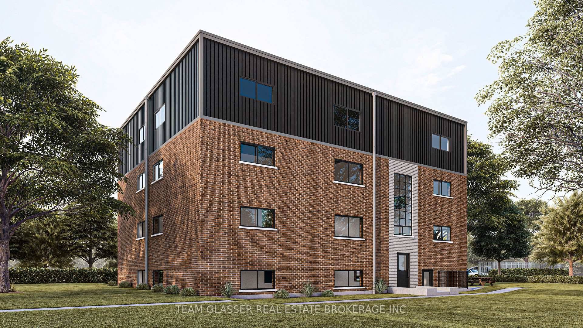 PRE LEASING FULLY RENOVATED !