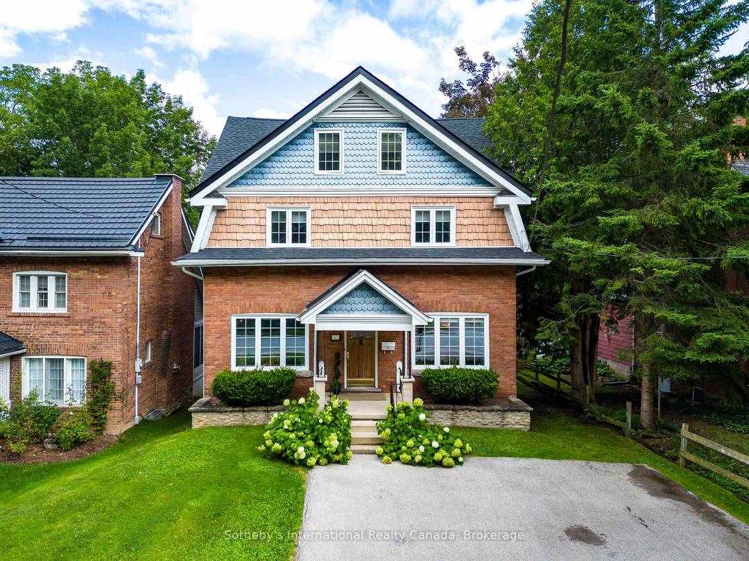 Nestled along the picturesque Sydenham River in the prestigious Millionaire Drive Waterfront neighborhood, this stunning 4 bedroom, 3 bathroom estate seamlessly combines timeless elegance with modern sophistication.