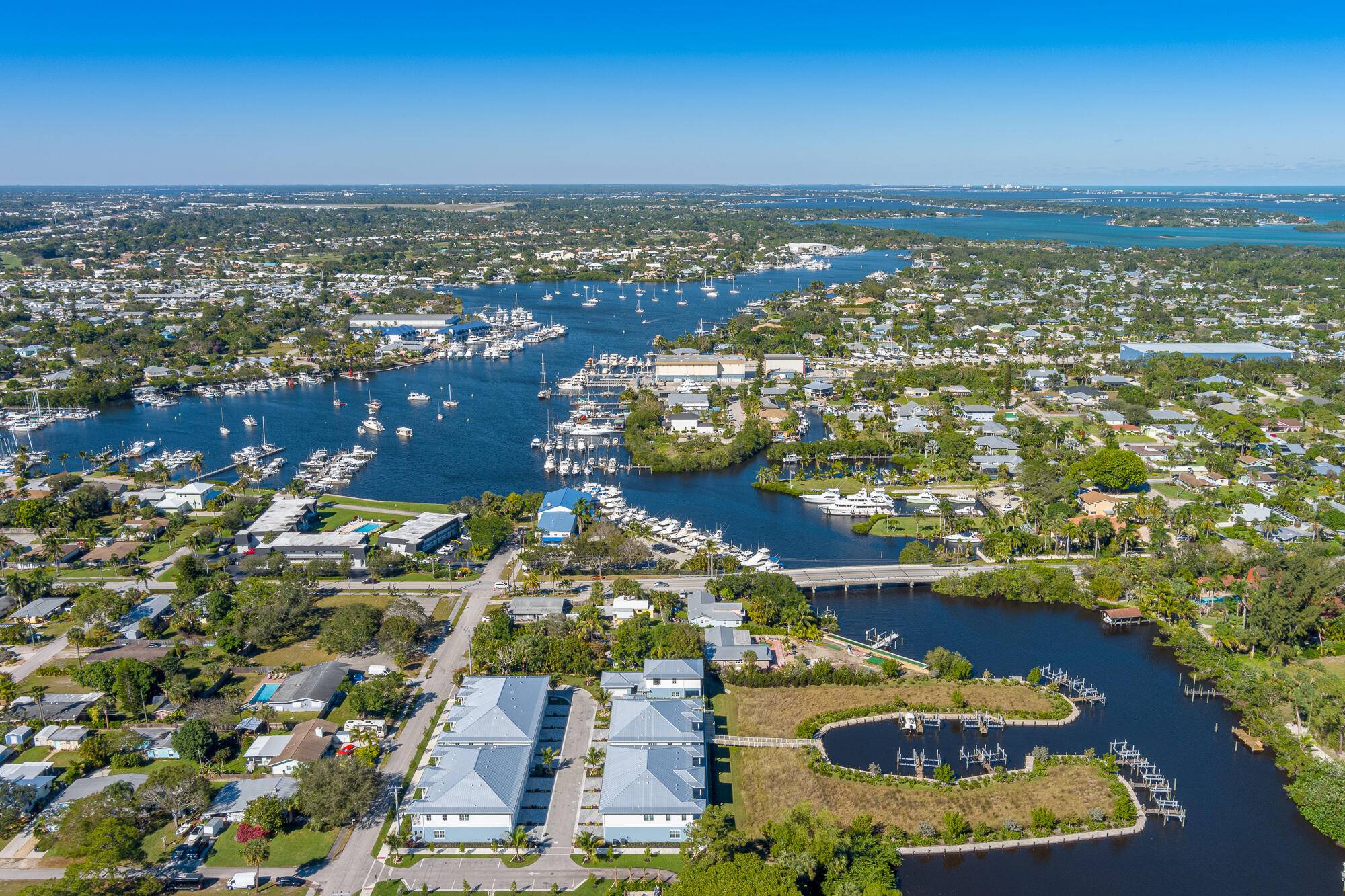 Waterfront Unit ! New Luxury Waterfront Townhomes with Private Dock Lift in Stuart, FL Welcome to the ultimate South Florida boating lifestyle where luxury, convenience, and adventure meet.