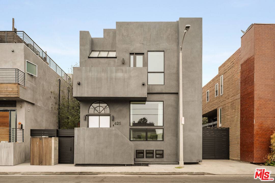 625 Mildred Ave 3BR Marina Del Rey La