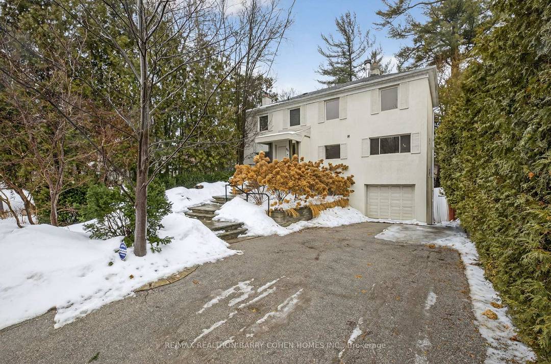 Incredibly Rare Opportunity For Luxurious Country Living In The City With This Private Residence Located On A Tree Lined Lot On The West Don River In Prestigious Hoggs Hollow.