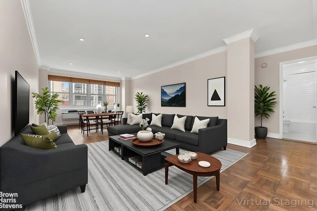 Oversized High Floor 1 Bedroom with Iconic Empire State Building Views Perched on the 20th floor of a sought after full service condominium just off Third Avenue, this oversized 1 ...