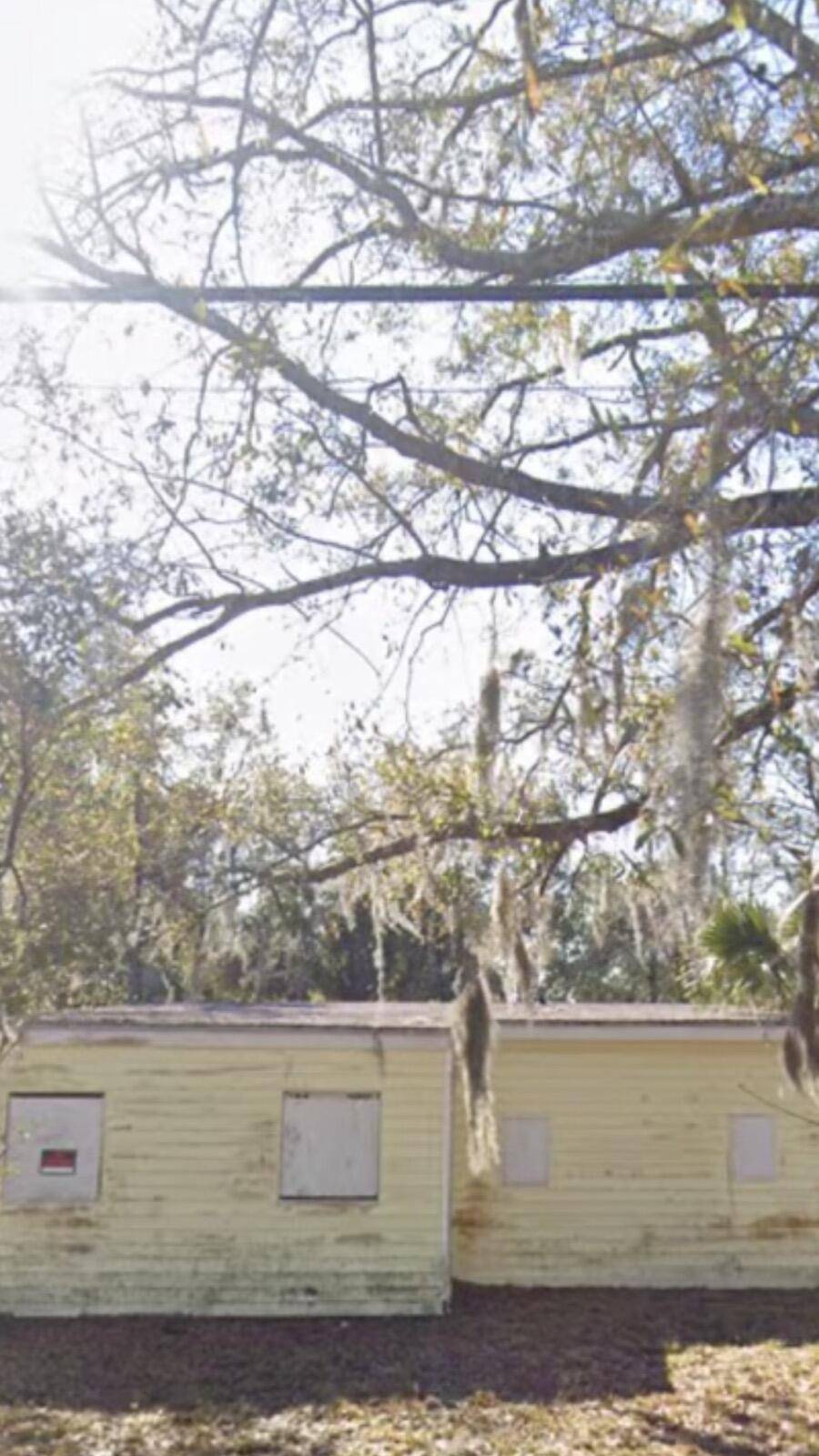 Great for an investment property to purchase to fix and flip or for a rental property