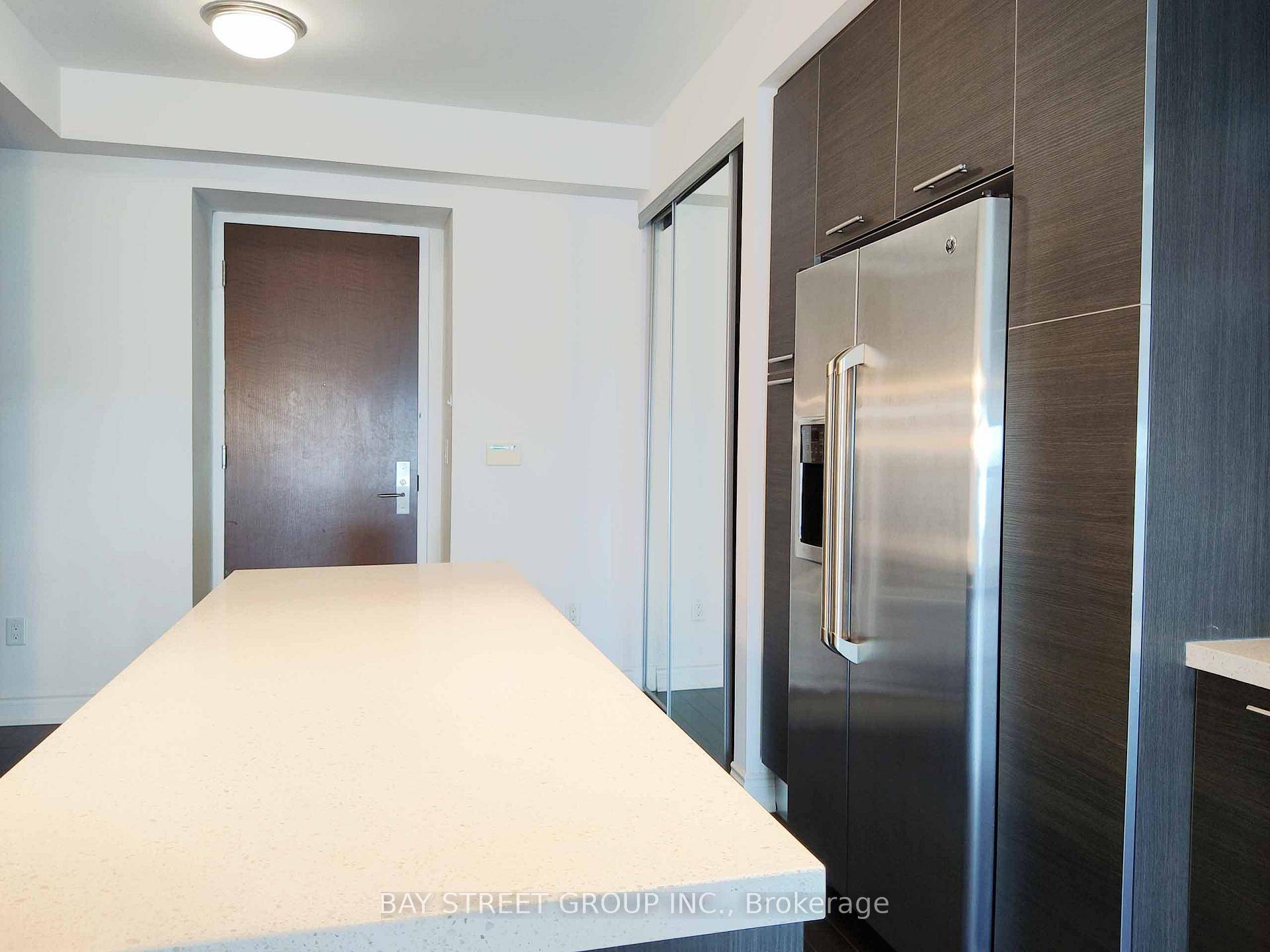 Welcome to the luxurious Aura at College Park a premier condo residence in the vibrant heart of downtown Toronto !