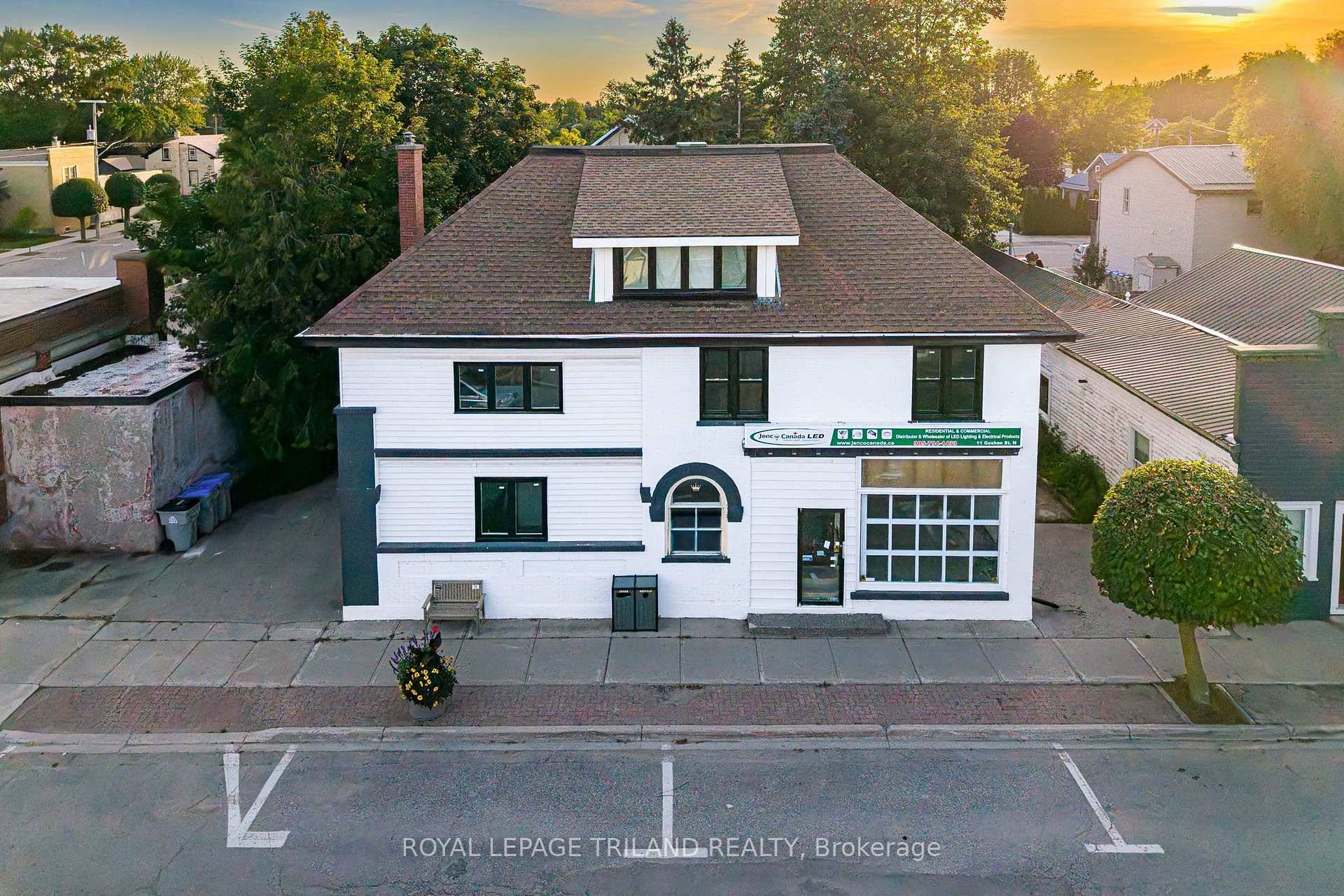 MAXIMUM VALUE FOR A FAMILY HOME WITH A LIVING amp ; WORK SCENARIO !