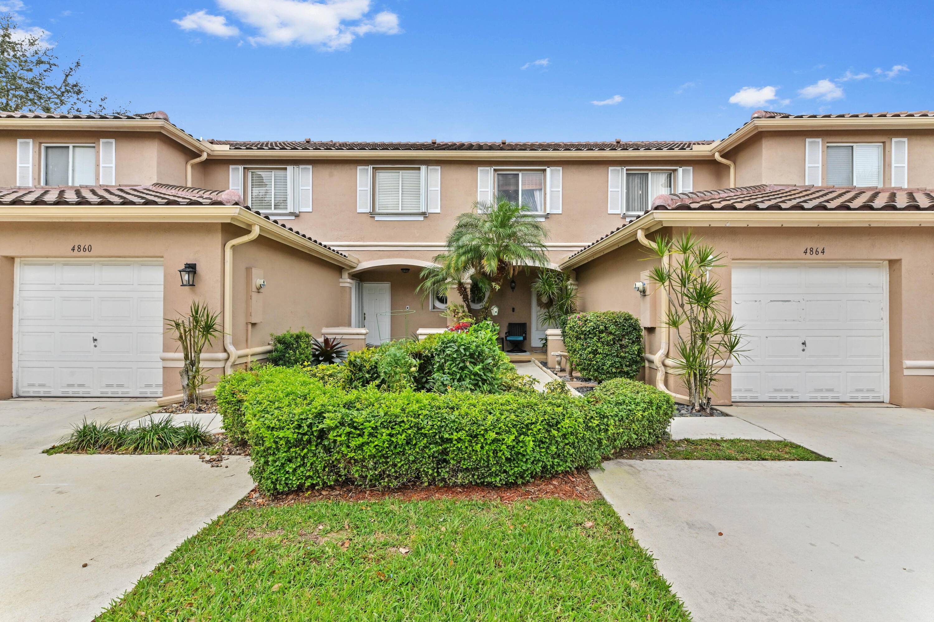 New roof 2024 ! Nestled in the gated community of Willoughby Farms, this charming 3 bedroom, 2.